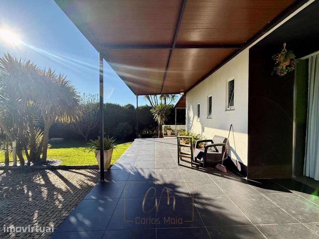 Armazém/Quintinha com edifício 302m2 e 1252m2 de terreno - Grande imagem: 4/25