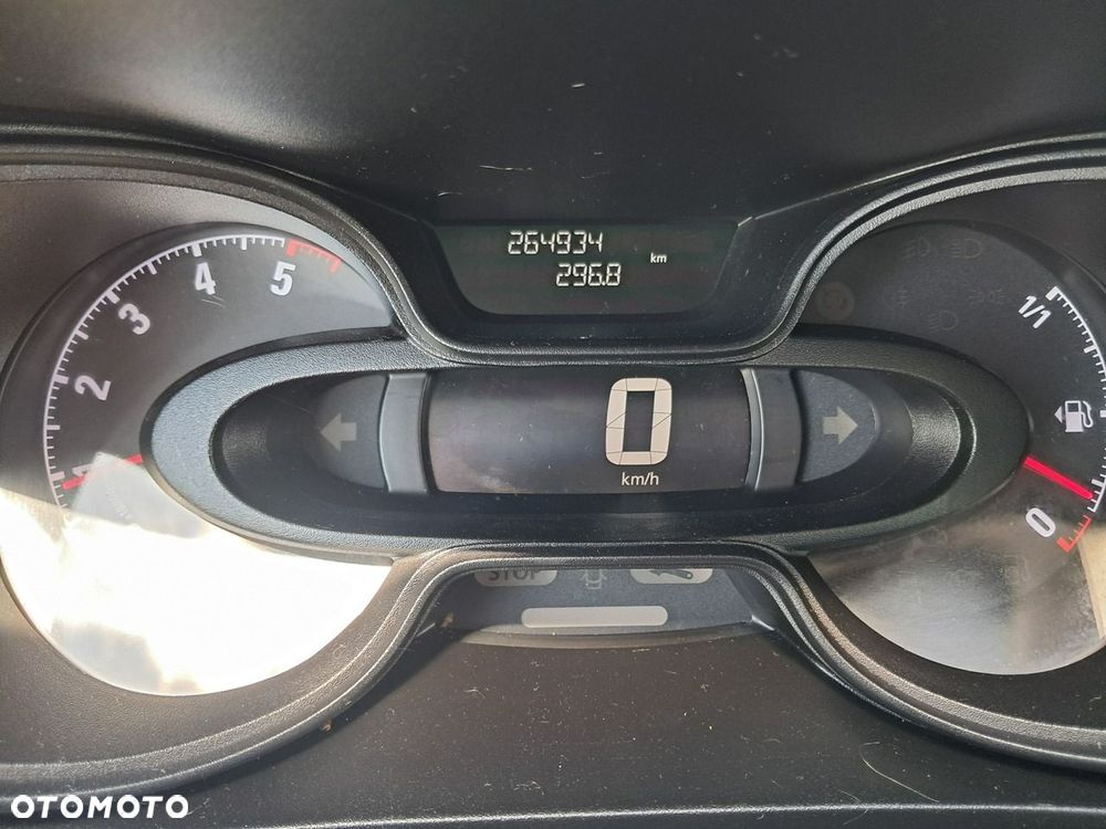 Opel Vivaro - 20