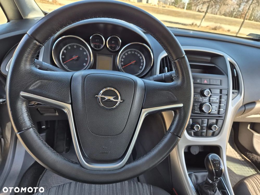 Opel Astra 1.4 Enjoy - 12