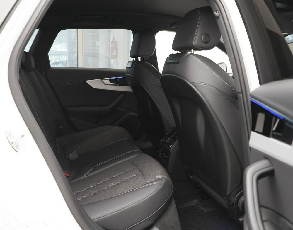 Audi A4 Avant - 30