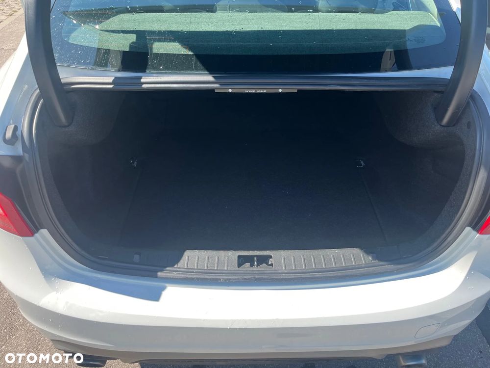 Volvo S60 T5 Drive-E Dynamic Edition (Kinetic) - 15
