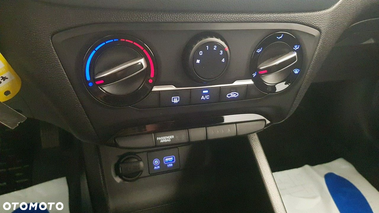Hyundai i20 - 13