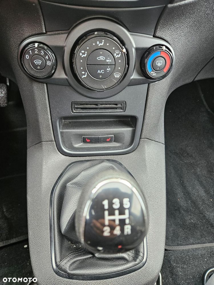 Ford Fiesta 1.25 Trend EU5 - 13