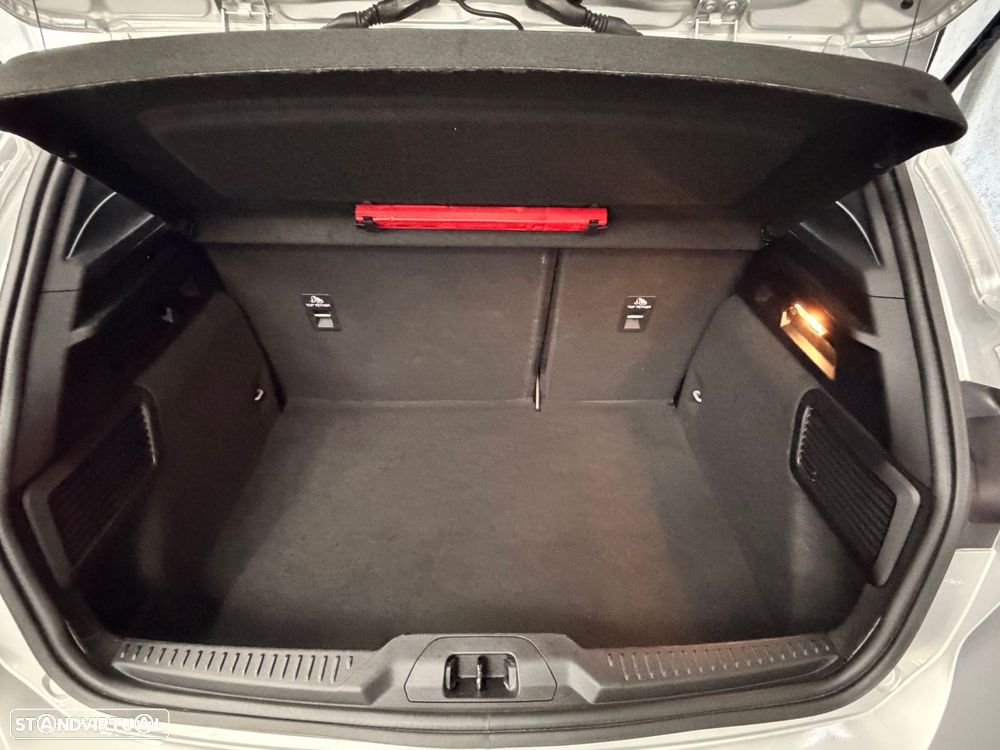 Ford Focus 1.0 EcoBoost MHEV ST-Line Aut. - 37