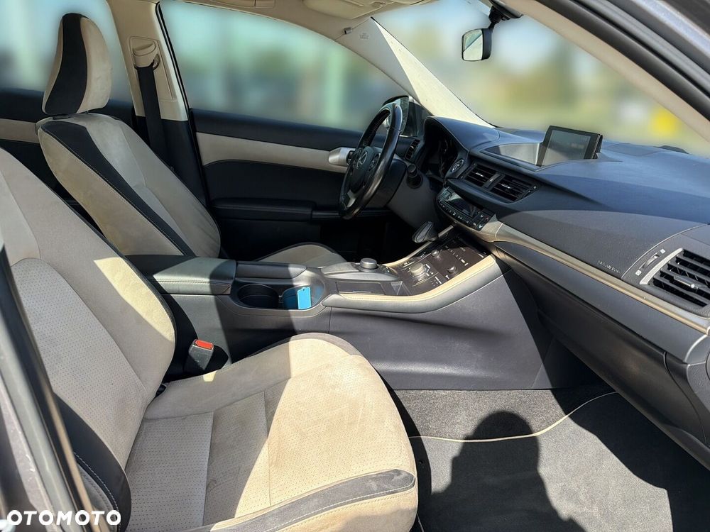 Lexus CT 200h Elegance EU6 - 14