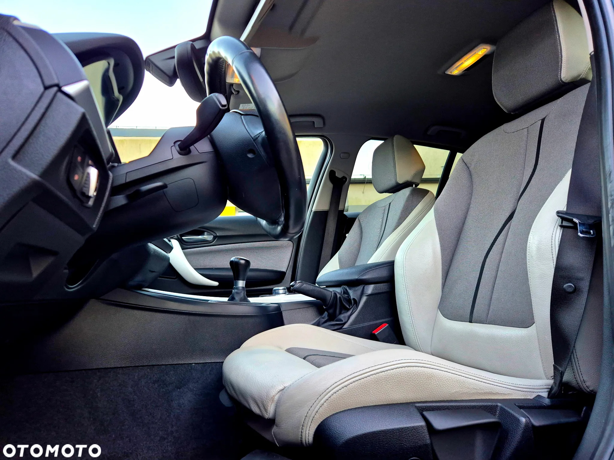 BMW Seria 1 118d Sport Line - 30