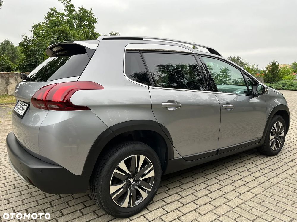 Peugeot 2008 1.6 BlueHDi Allure - 11