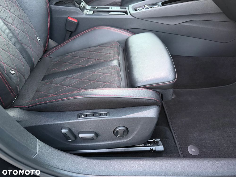 Skoda Octavia 2.0 TDI RS DSG - 18