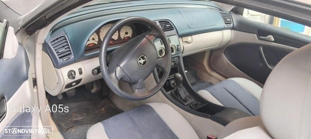 Mercedes-Benz CLK 200 Avantgarde - 2