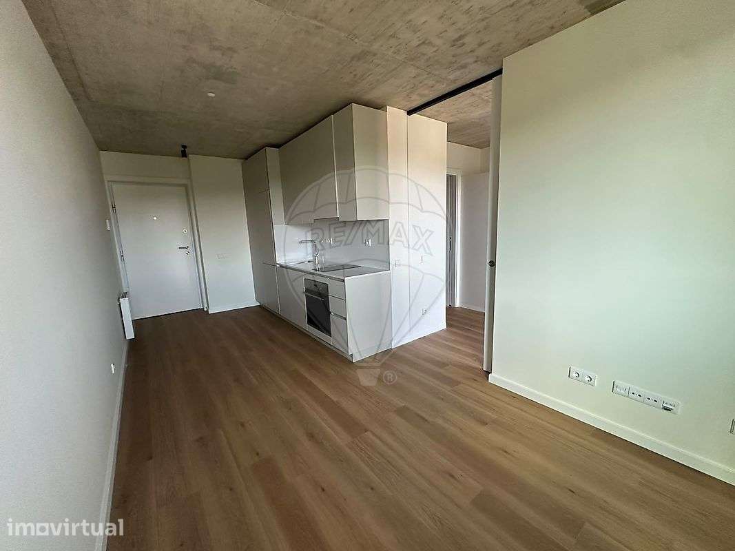 Apartamento T1 para arrendamento - Grande imagem: 2/13