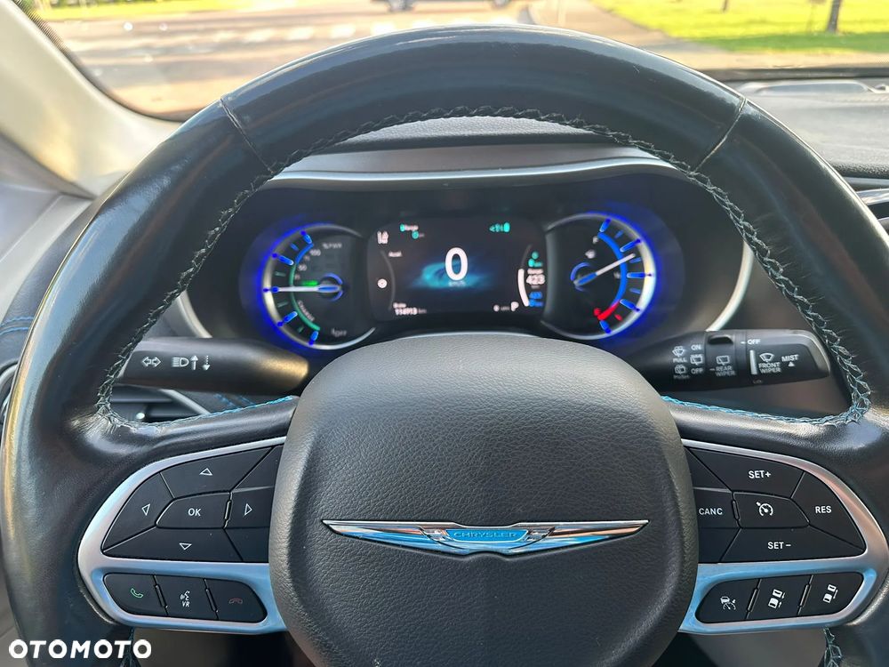 Chrysler Pacifica - 9