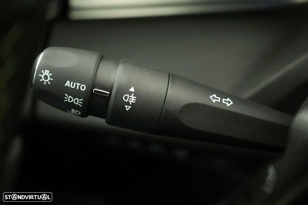 Peugeot 408 1.6 Hybrid GT e-EAT8 - 16