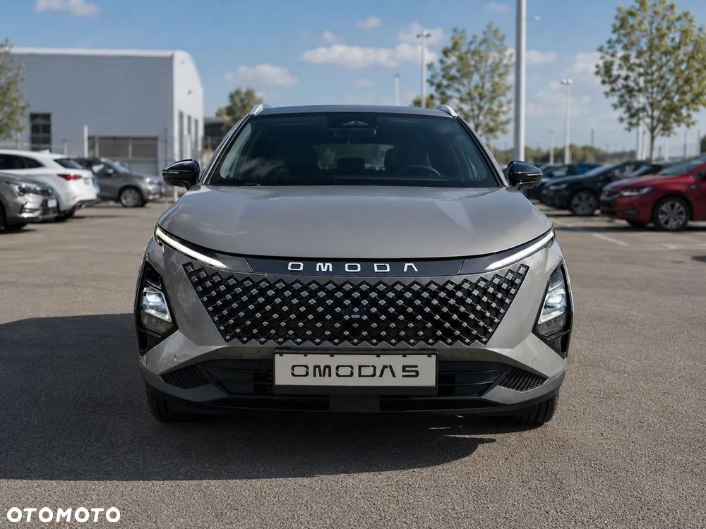 Omoda 5 1.5 T-GDI Hybrid Premium DHT - 2