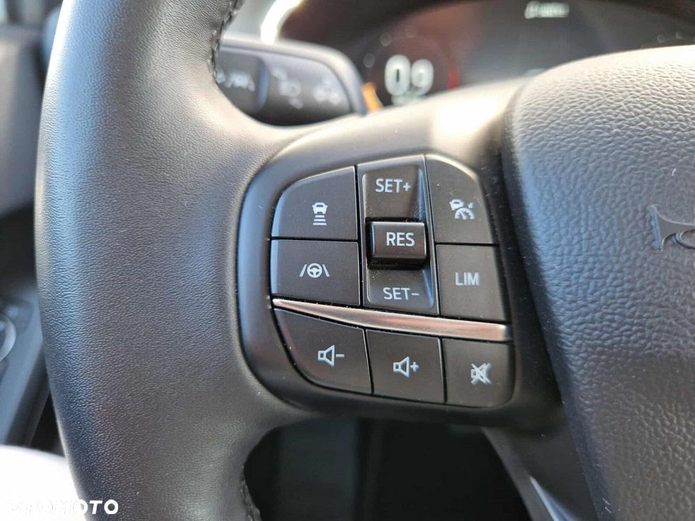 Ford Focus SW 1.0 EcoBoost mHEV Titanium X - 17