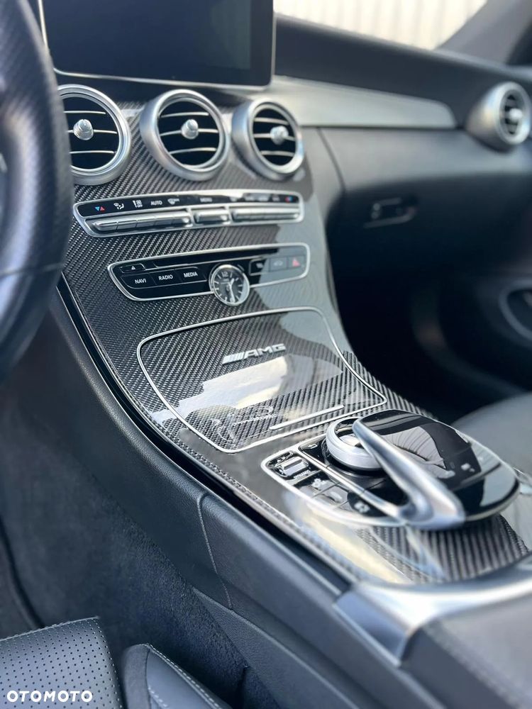 Mercedes-Benz Klasa C AMG 63 Cabrio AMG Speedshift MCT 9G - 10