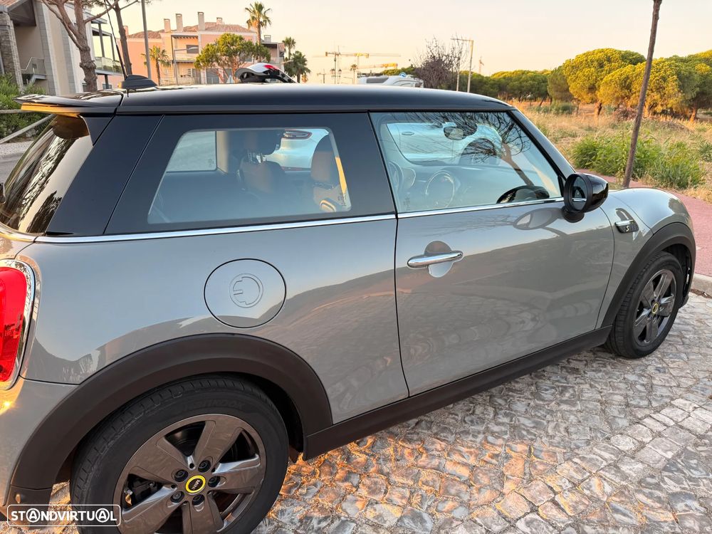 MINI 3 Portas Cooper SE - 4