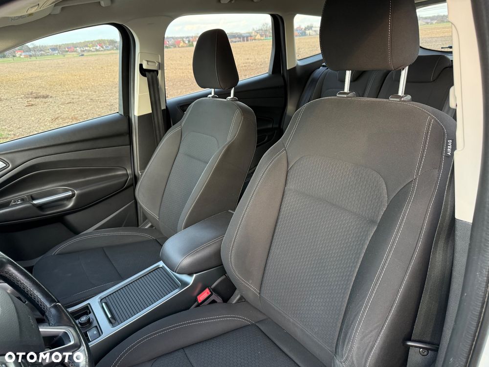 Ford Kuga 2.0 TDCi 4x4 SYNC - 9