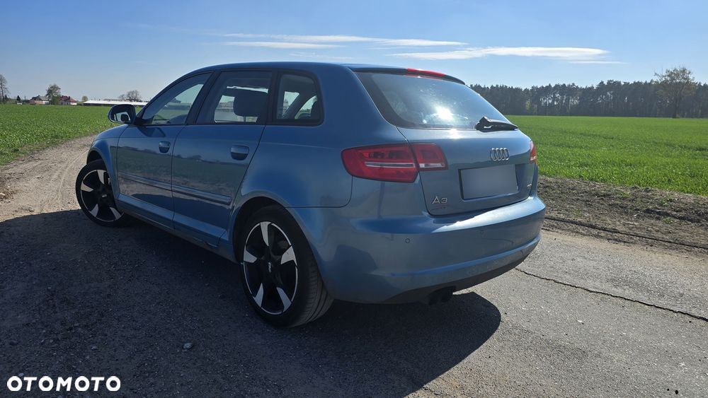 Audi A3 Sportback - 6