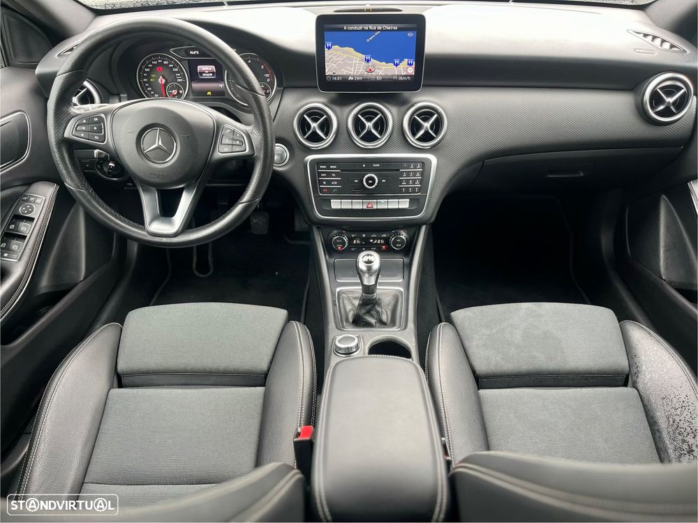 Mercedes-Benz A 180 CDi BE AMG Line - 11