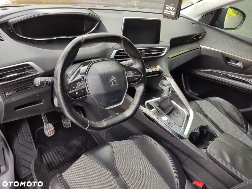 Peugeot 3008 - 16