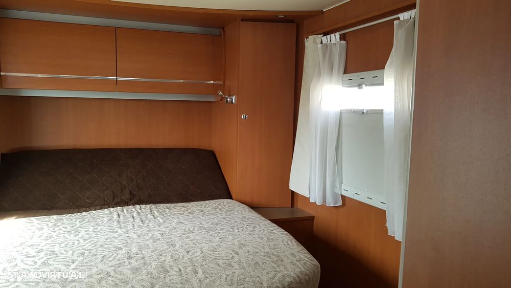 Challenger Mageo 3018 cama central - 9