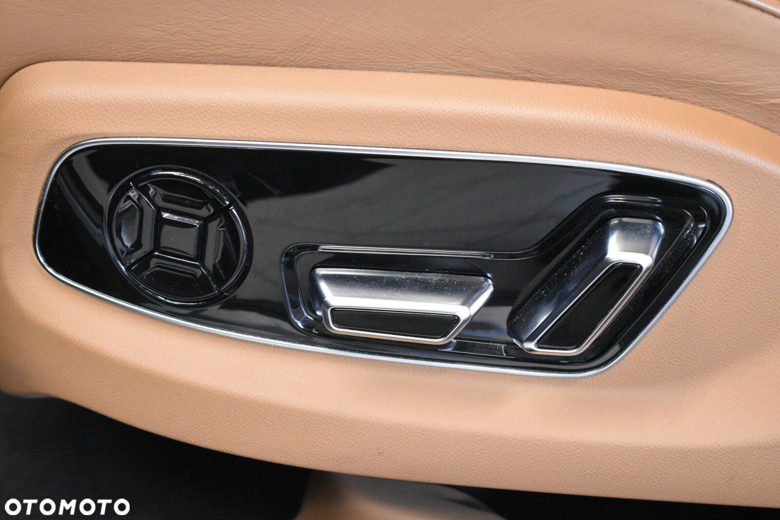 Audi A8 - 10