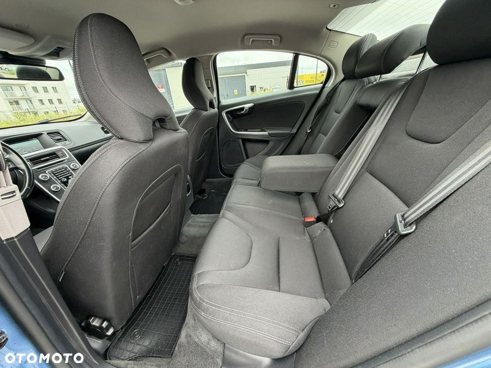 Volvo S60 D4 Kinetic - 27