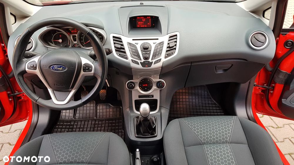 Ford Fiesta 1.25 Titanium - 27