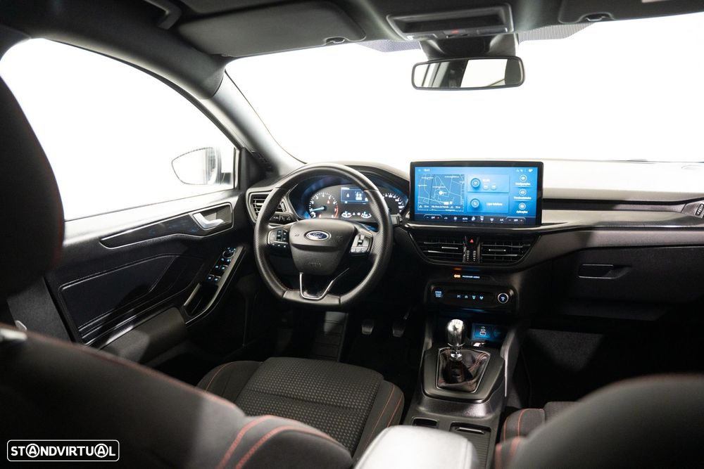 Ford Focus 1.0 EcoBoost MHEV ST-Line - 9