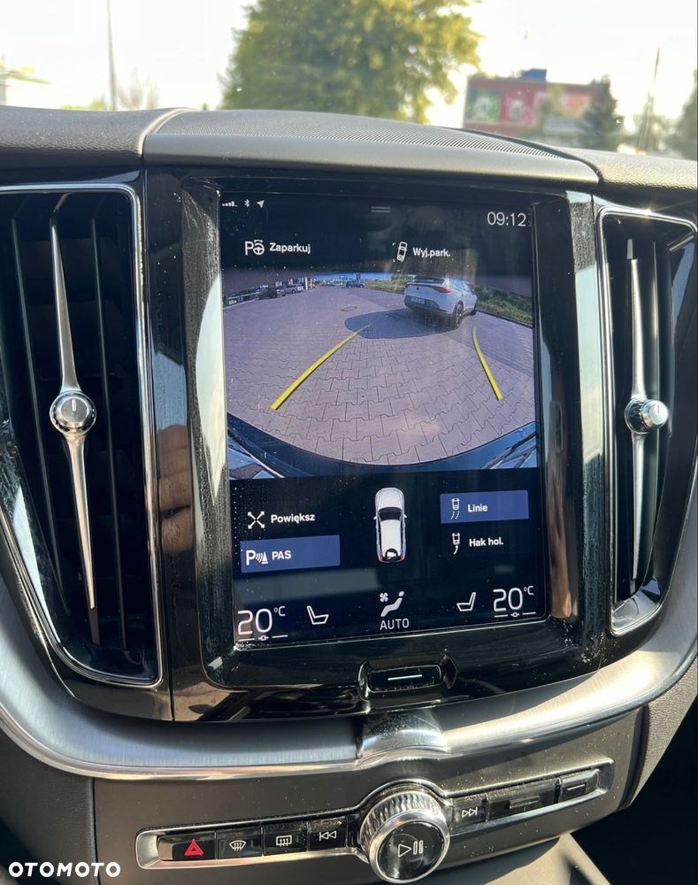 Volvo XC 60 D4 AWD Momentum - 6