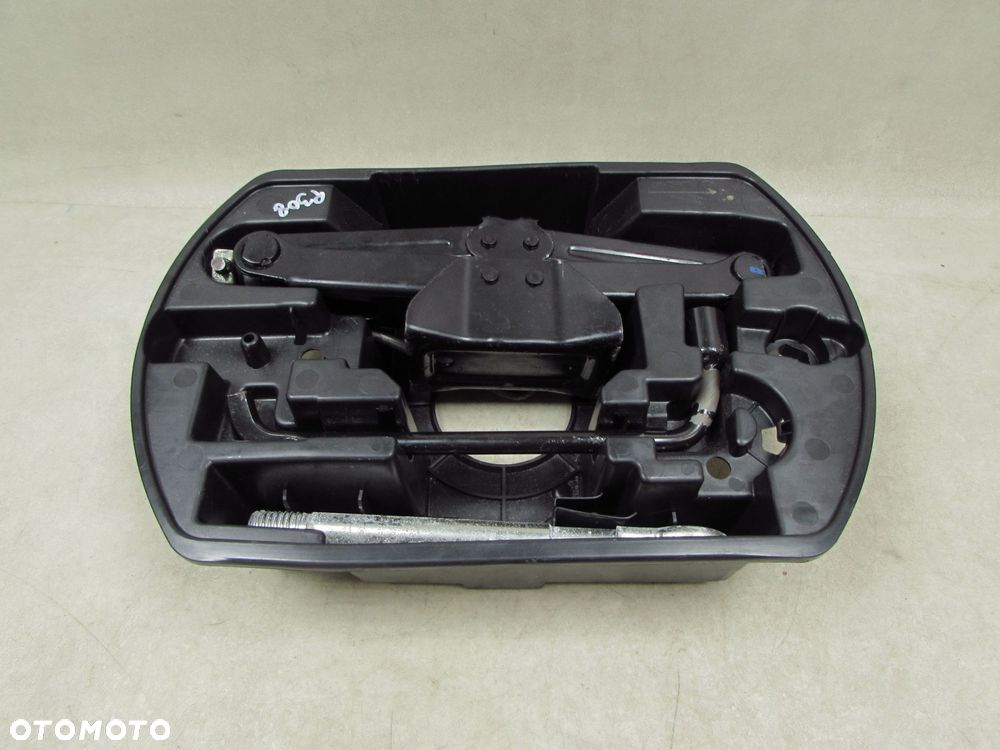 PEUGEOT 308 II T9 13-17 WKLAD KOLA ZAPASOWEGO LEWAREK ZESTAW 9805820580 - 2