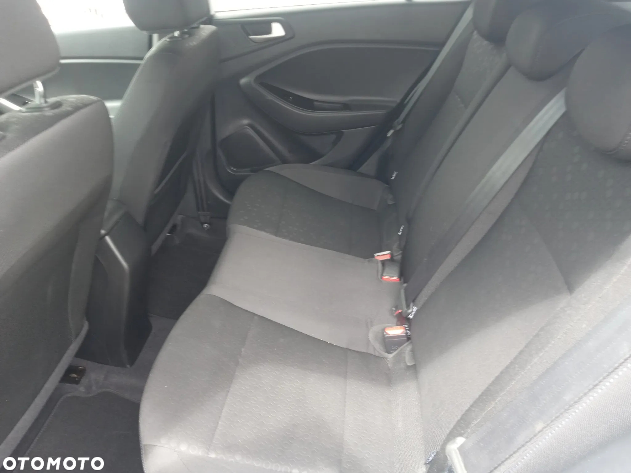 Hyundai i20 - 16