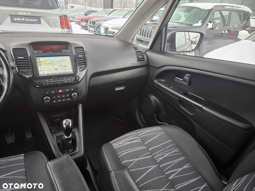 Kia Venga 1.4 Business Line - 25