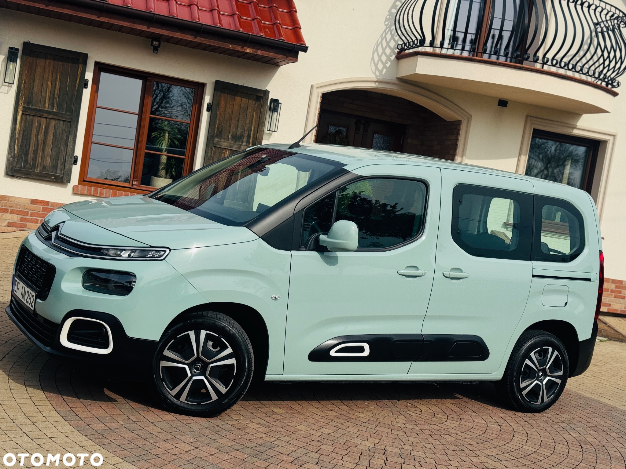 Citroën Berlingo M BlueHDi 130 SHINE - 17