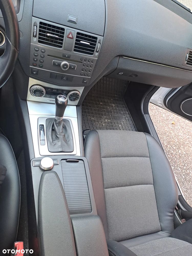 Mercedes-Benz Klasa C 200 T CDI DPF Automatik BlueEFFICIENCY Avantgarde - 14