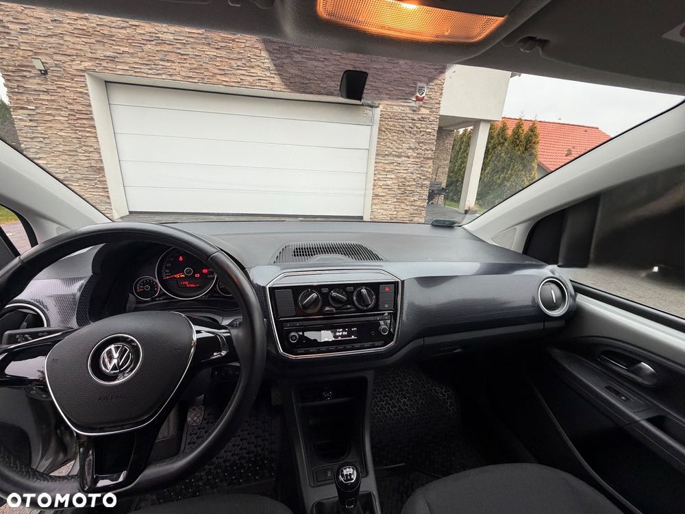 Volkswagen up! 1.0 move - 15