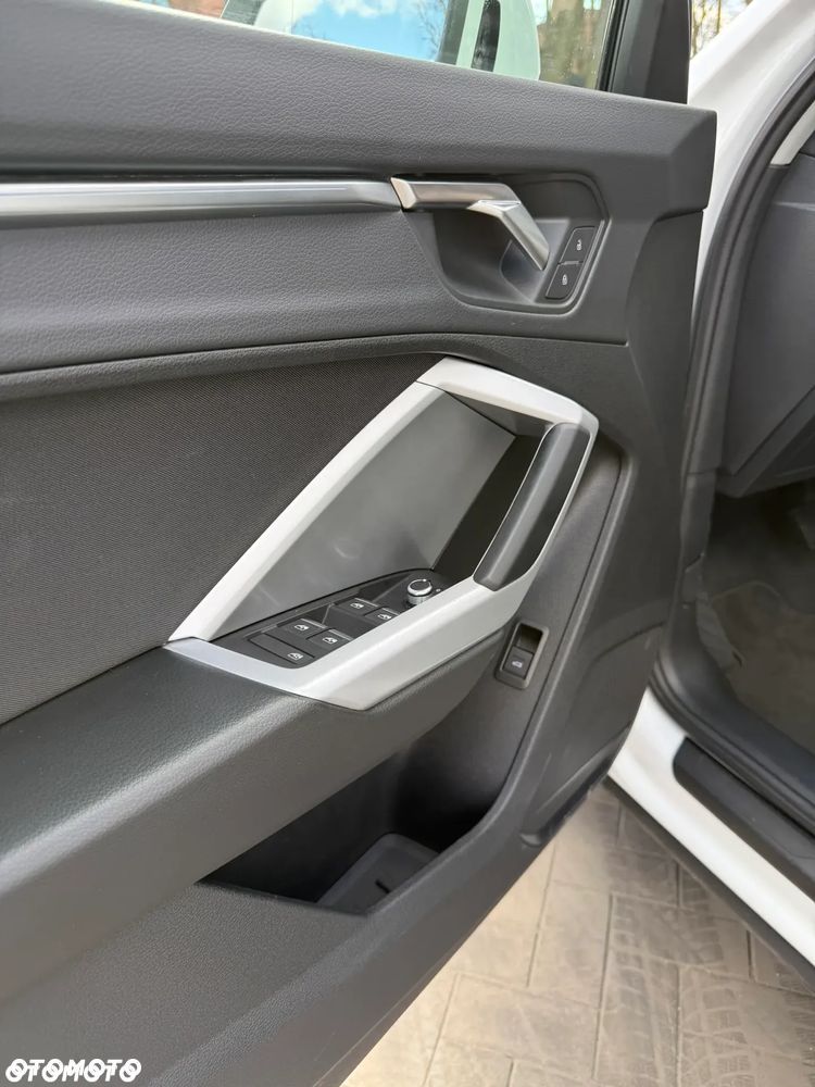 Audi Q3 Sportback 35 TFSI mHEV S tronic - 17