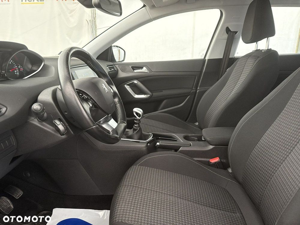 Peugeot 308 - 13