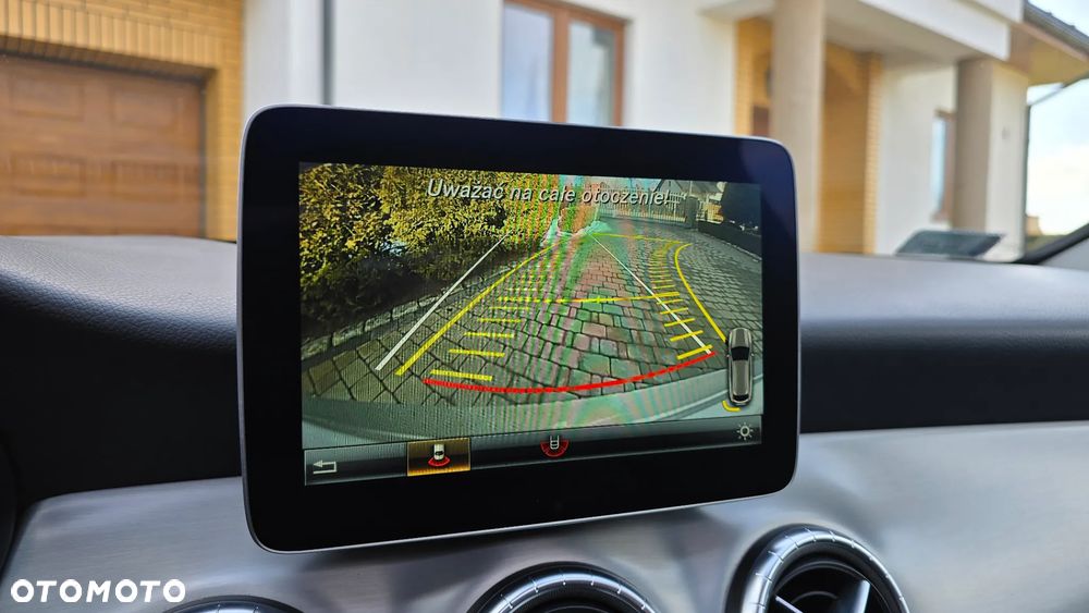 Mercedes-Benz CLA 200 d 7G-DCT AMG Line - 33