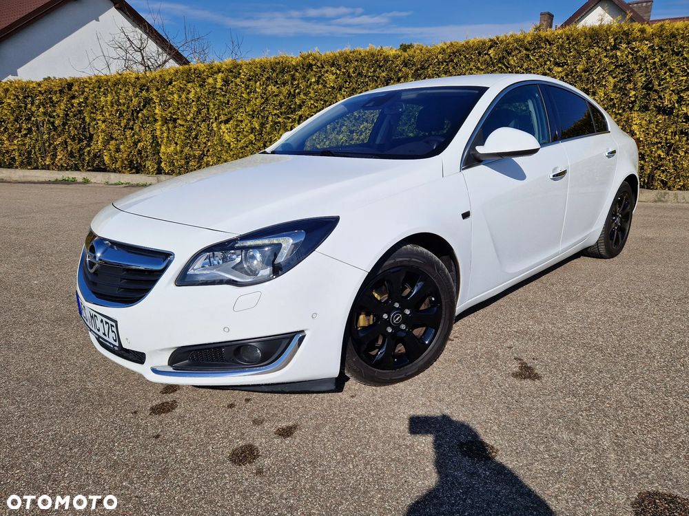 Opel Insignia - 1