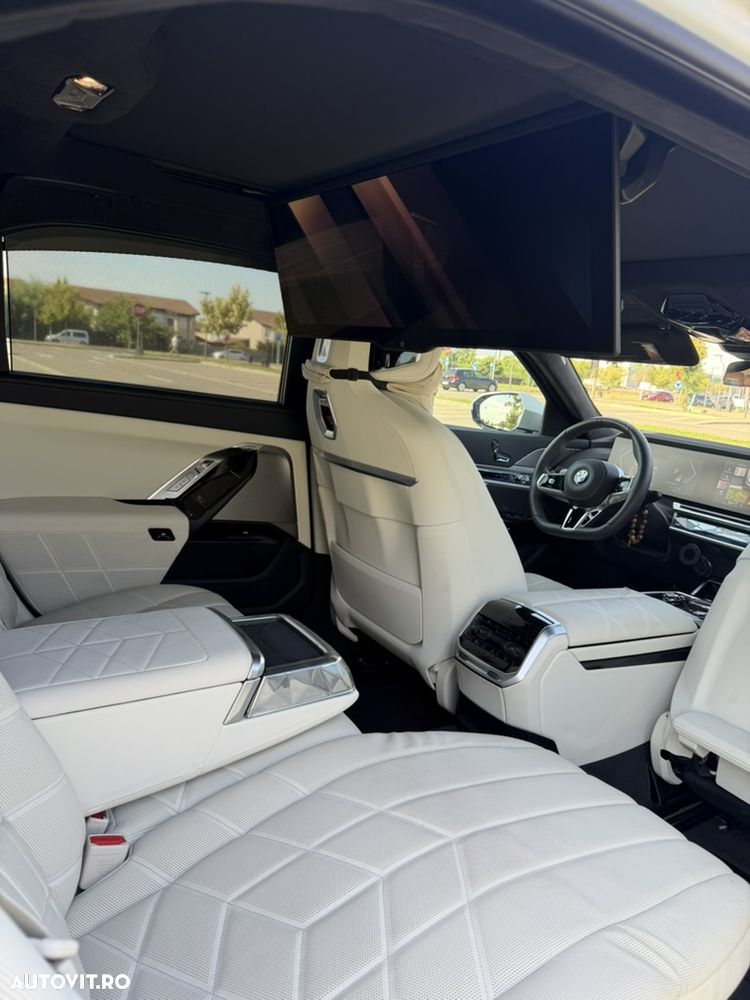 BMW Seria 7 740d xDrive MHEV - 21
