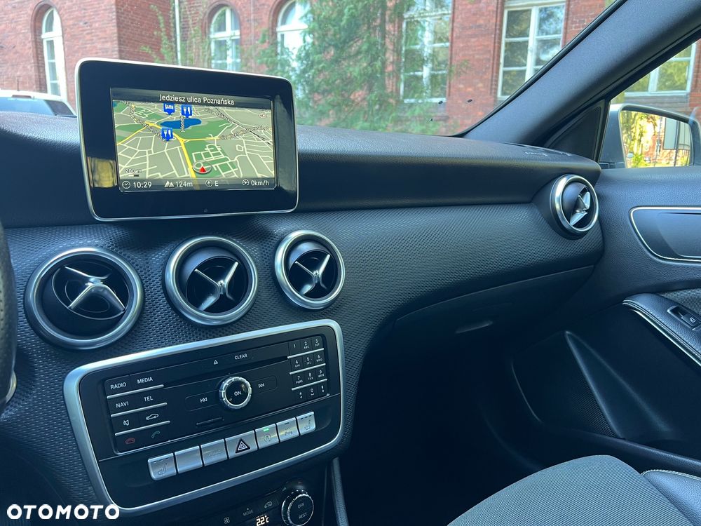 Mercedes-Benz Klasa A 180 CDI 7G-DCT AMG Line - 16