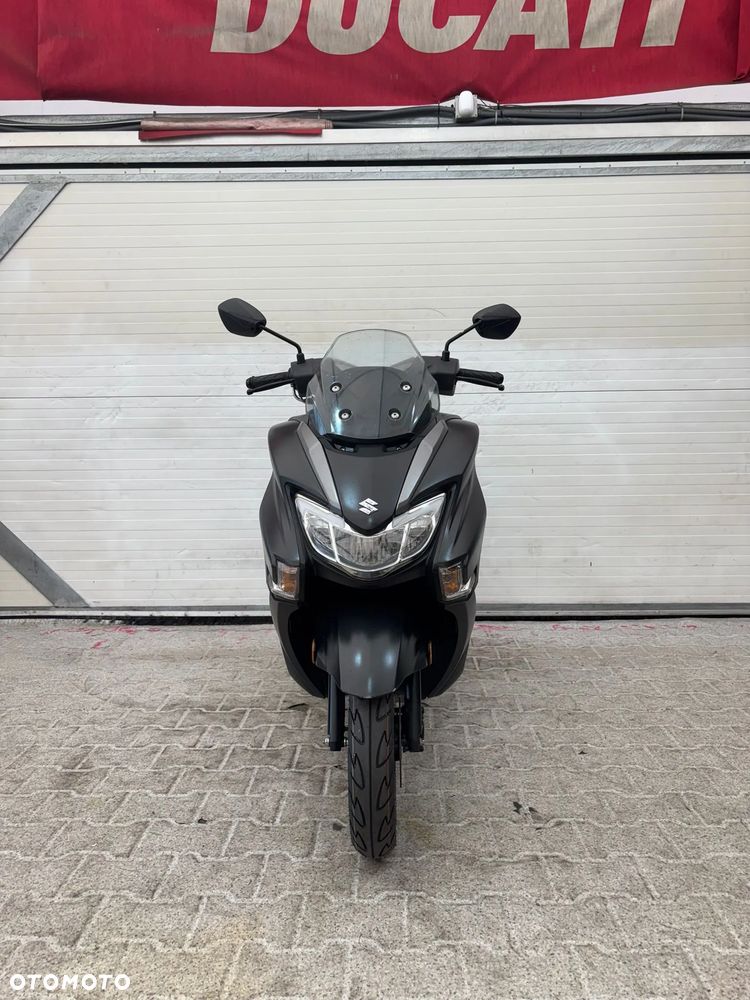 Suzuki Burgman - 28
