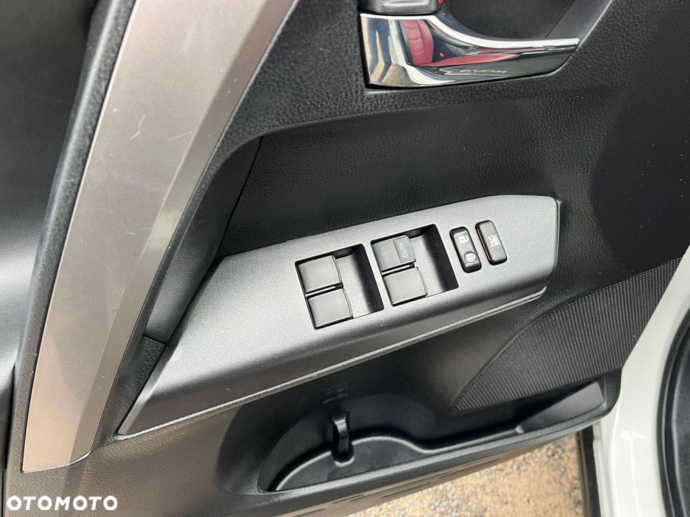 Toyota RAV4 Hybrid Premium 4x4 - 25