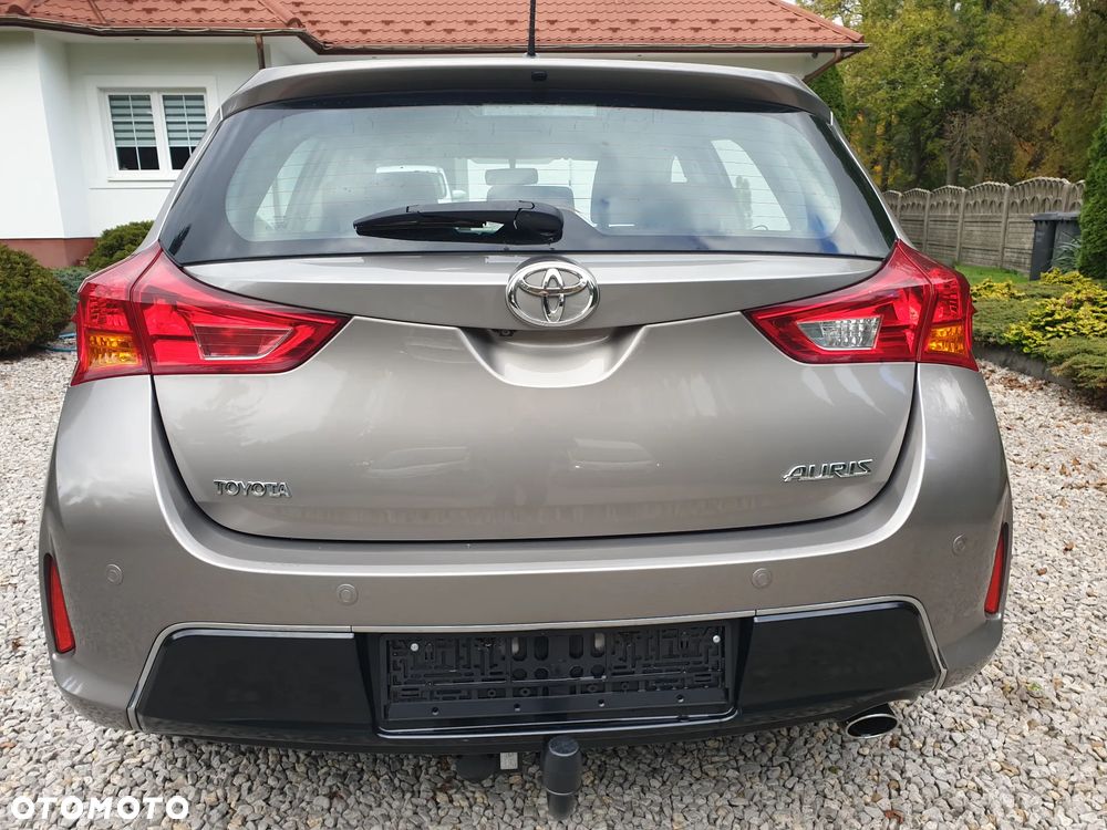 Toyota Auris 1.6 Executive - 8