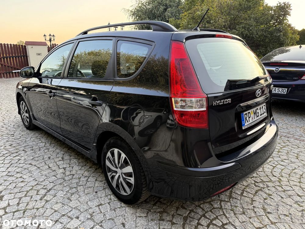Hyundai i30 1.6 CRDi Classic + EU5 - 9