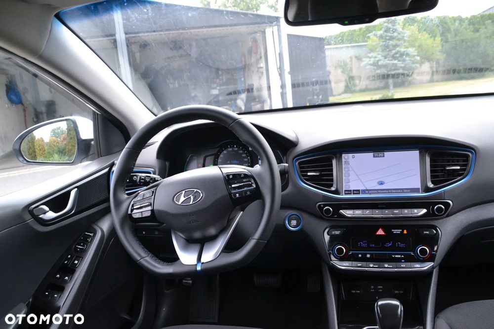 Hyundai IONIQ - 29