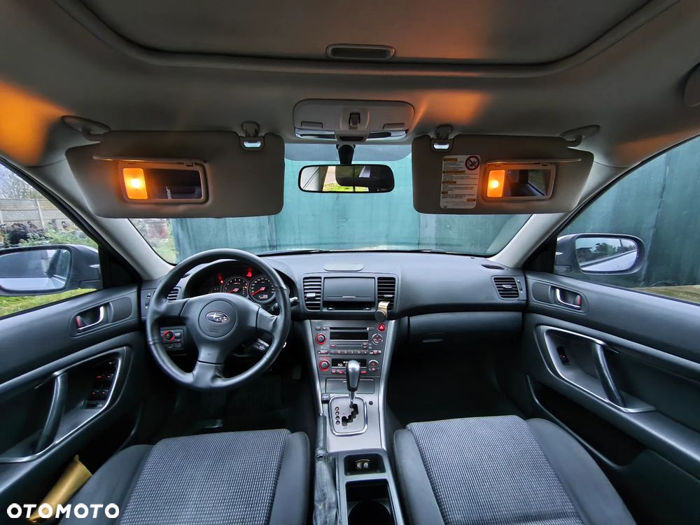 Subaru Outback 2006 photo 4