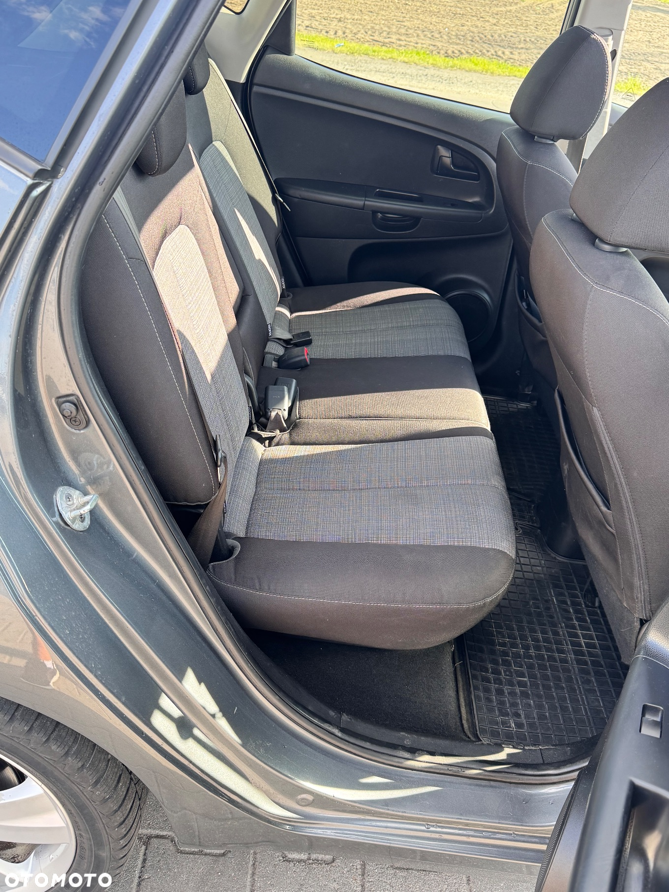 Kia Venga - 11
