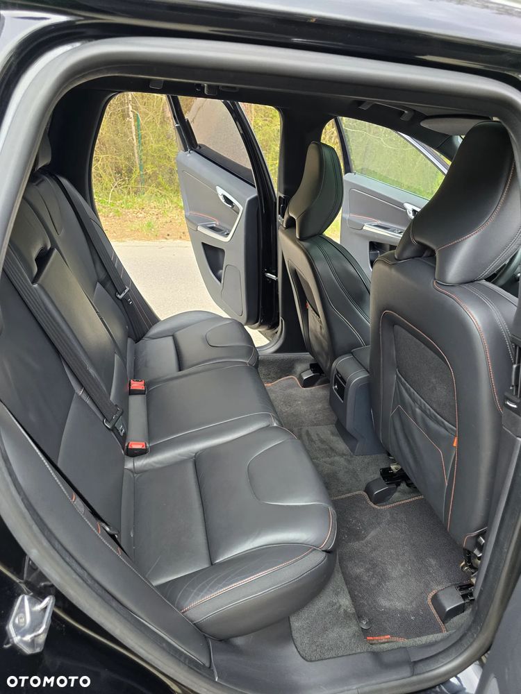 Volvo XC 60 D4 Drive-E Ocean Race - 22